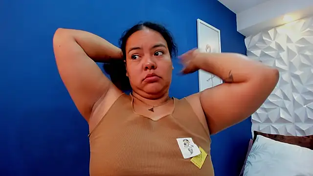 freya cole  online show from 10/24/25, 12:01