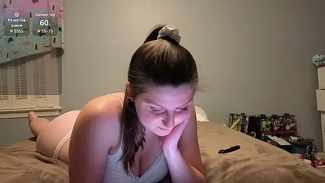 Snapshot of Sweettemptation465032 chatting on 09/27/25, 03:44 Sweettemptation465032 online show from 09/27/25, 03:44