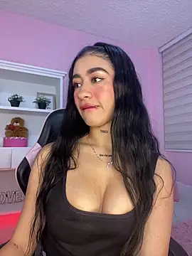 camila1 torres  online show from 05/11/26, 07:33