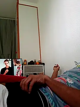 Mikaaa97 online show from 10/27/25, 10:08