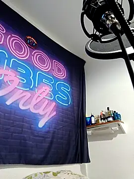 Mikaaa97 online show from 04/10/26, 10:36