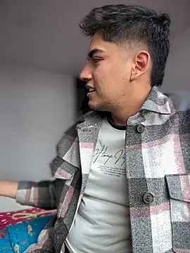 tomy hot20 online show from 09/23/25, 09:40