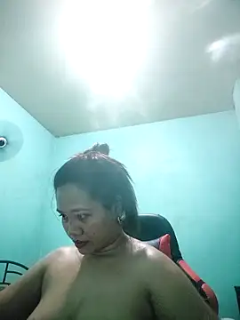 Snapshot of Alyxa_Star chatting on 11/01/25, 01:51 Alyxa Star online show from 11/01/25, 01:51