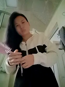 wen78759 online show from 10/24/25, 02:52