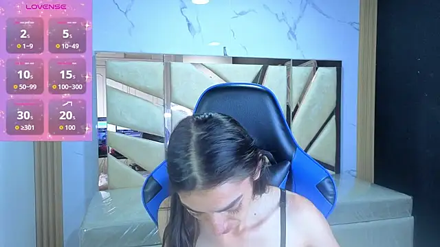 Maily a  online show from 02/20/26, 02:41