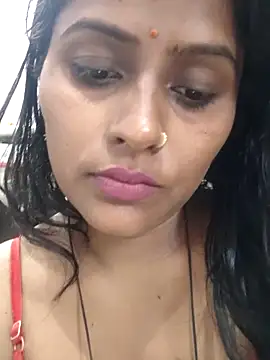 Jasmine Januja online show from 05/08/26, 02:17