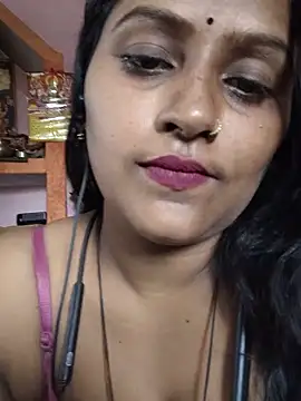 Jasmine Januja online show from 05/26/26, 02:40