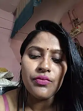 Jasmine Januja online show from 06/01/26, 01:51