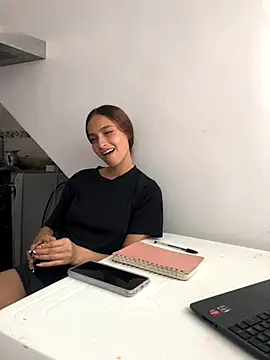 KaMila M00N online show from 11/18/25, 07:29