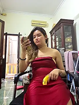 MaiHoang2k online show from 10/09/25, 05:05