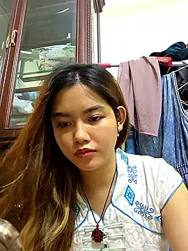 MaiHoang2k online show from 10/18/25, 06:16