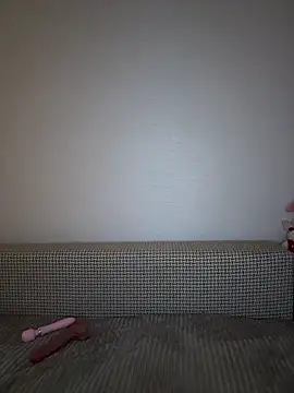 MissOyee online show from 10/15/25, 06:19