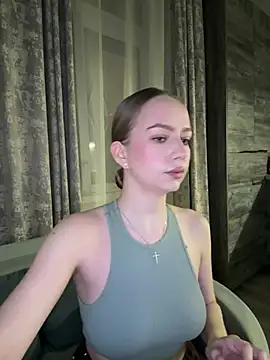 MissOyee online show from 02/08/26, 07:17