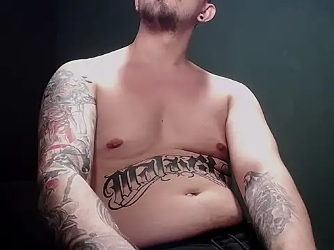 guesswhatbitch online show from 10/28/25, 04:31