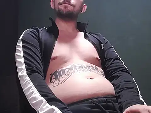 guesswhatbitch online show from 11/06/25, 03:46