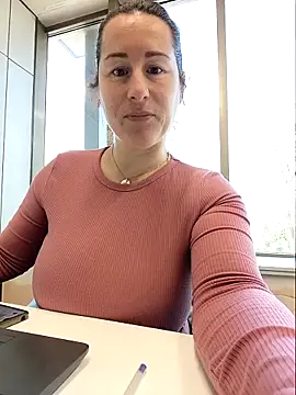 bichota85 online show from 03/23/26, 10:08