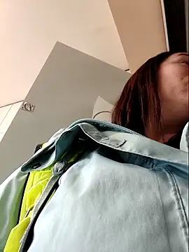 bichota85 online show from 04/01/26, 09:54