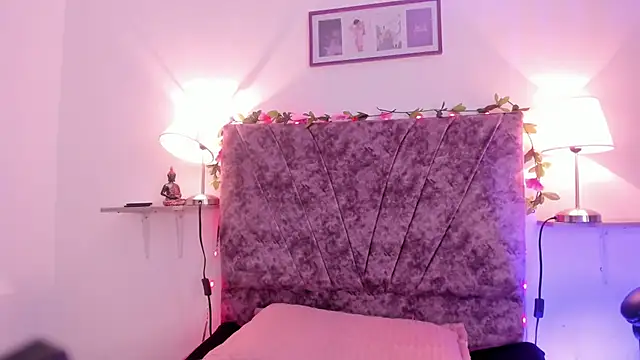 Snapshot of sharlot_montalvo_ chatting on 10/23/25, 01:54 sharlot montalvo online show from 10/23/25, 01:54