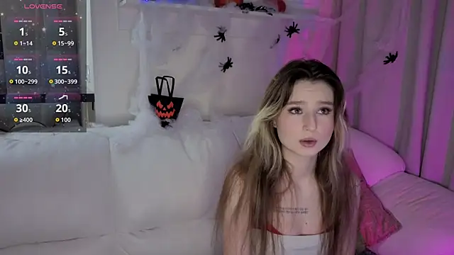  Lua   online show from 10/30/25, 07:14