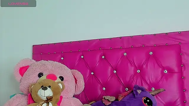 dahiiangomezz online show from 04/07/26, 09:26