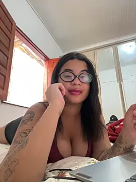 ursinha999 online show from 02/23/26, 05:21