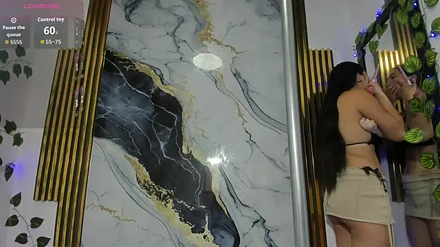 brittanyy20 online show from 11/06/25, 09:32