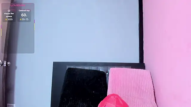 brittanyy20 online show from 03/24/26, 09:03