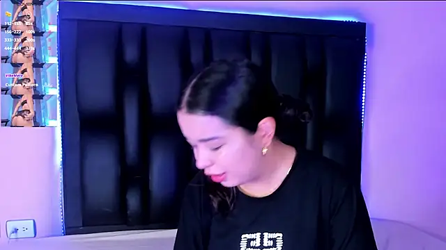 LunaWiill  online show from 11/05/25, 12:05