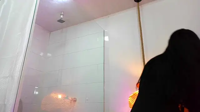 Daphnee-x online show from 12/19/25, 11:39