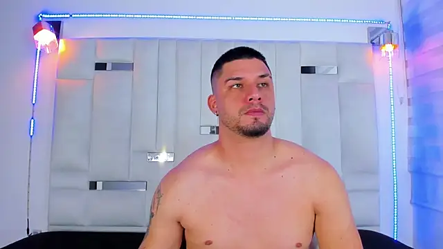 Jacob19  online show from 10/04/25, 03:15