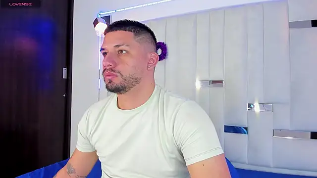 Jacob19  online show from 11/02/25, 12:18