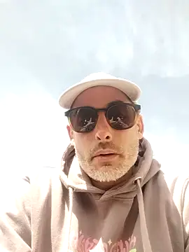 LeLoup49 online show from 03/29/26, 10:59