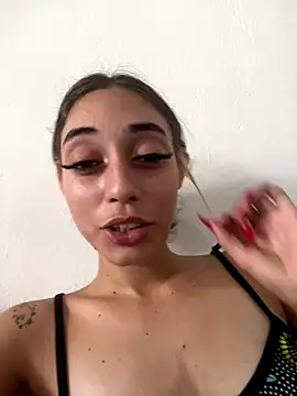 loirinhaaa online show from 11/27/25, 03:36