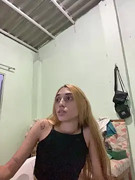 loirinhaaa online show from 03/06/26, 09:11