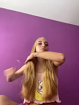 loirinhaaa online show from 04/11/26, 12:53