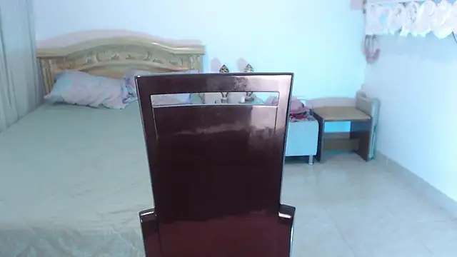 Gia Dior online show from 10/03/25, 09:12