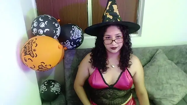 Gia Dior online show from 10/20/25, 09:15