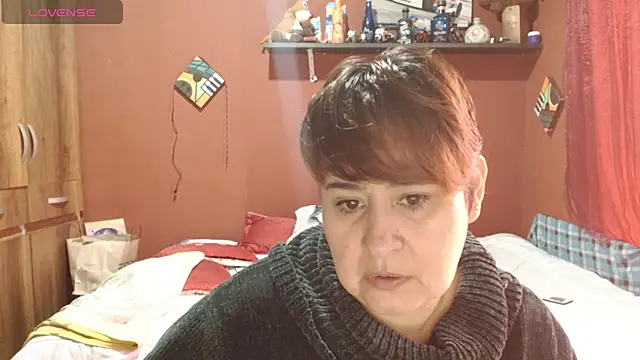 Sasharosee2 online show from 10/27/25, 12:31