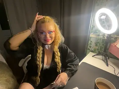 BonnyDesire online show from 04/03/26, 07:01