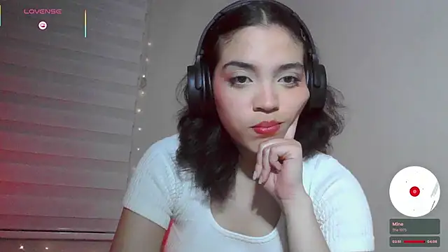  curiouskitten  online show from 11/30/25, 03:32