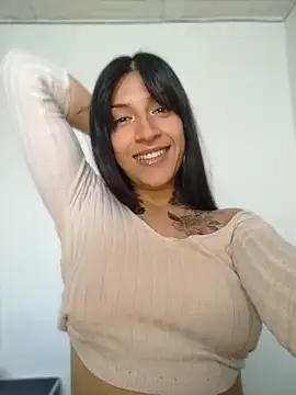 Snapshot of gabii_hardy chatting on 05/27/26, 03:31 gabii hardy online show from 05/27/26, 03:31