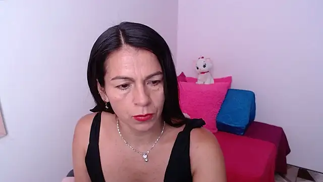 camilavargas  online show from 04/11/26, 07:40