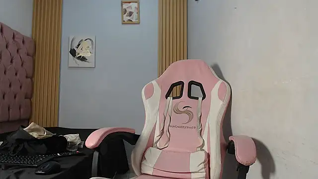 Naomis 35 online show from 11/27/25, 07:38