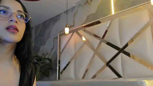 sophiadoll tf online show from 11/07/25, 08:53