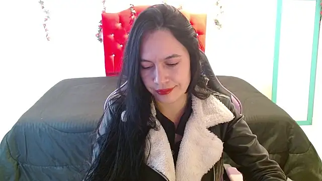 cristal1609 online show from 12/15/25, 12:53