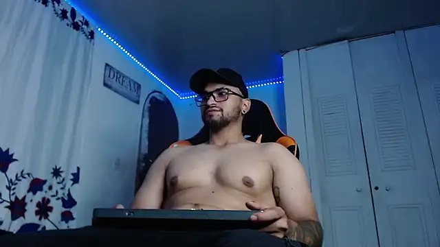 Chrys harris77 online show from 12/16/25, 01:32