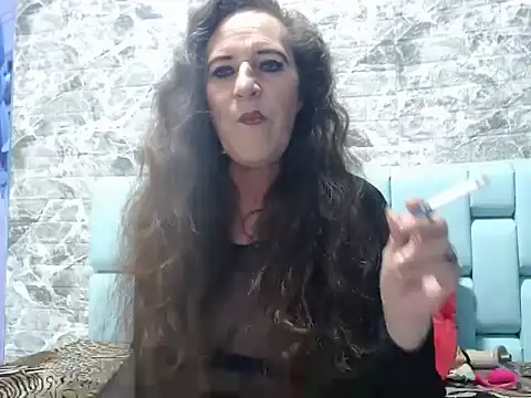 chanel-lam online show from 10/22/25, 01:00