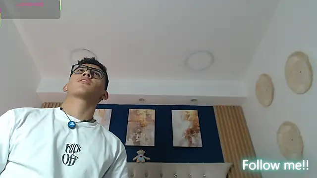 SalvadorFit online show from 03/20/26, 08:35