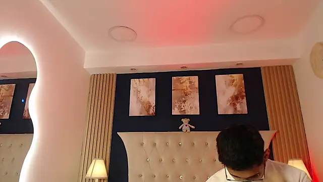 SalvadorFit online show from 03/29/26, 09:04