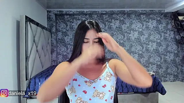 Snapshot of Daniela_x19 chatting on 07/18/26, 01:10 Daniela x19 online show from 07/18/26, 01:10